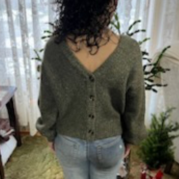 William Rast reversible sweater. EUC. Size xs. - Picture 6 of 8